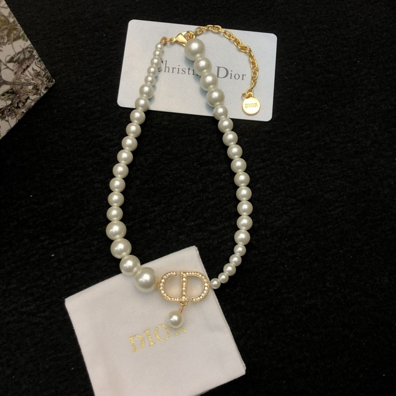 Ch**el necklaces